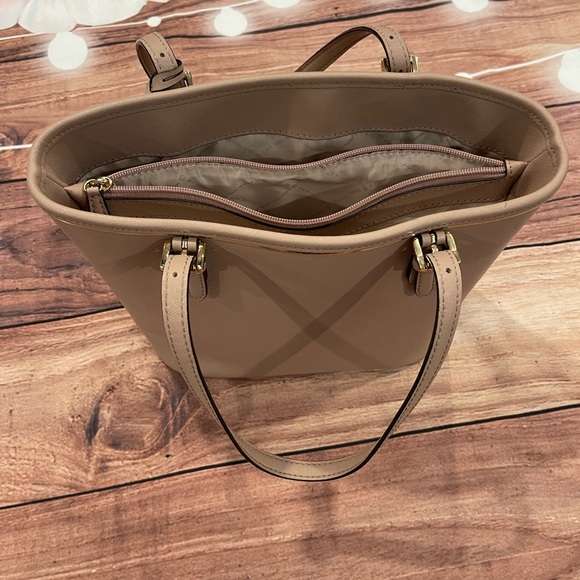 Michael Kors Medium Fawn Leather Tote - Picture 4 of 16